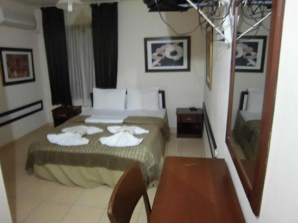 Cinar Hotel Antalya 2*,